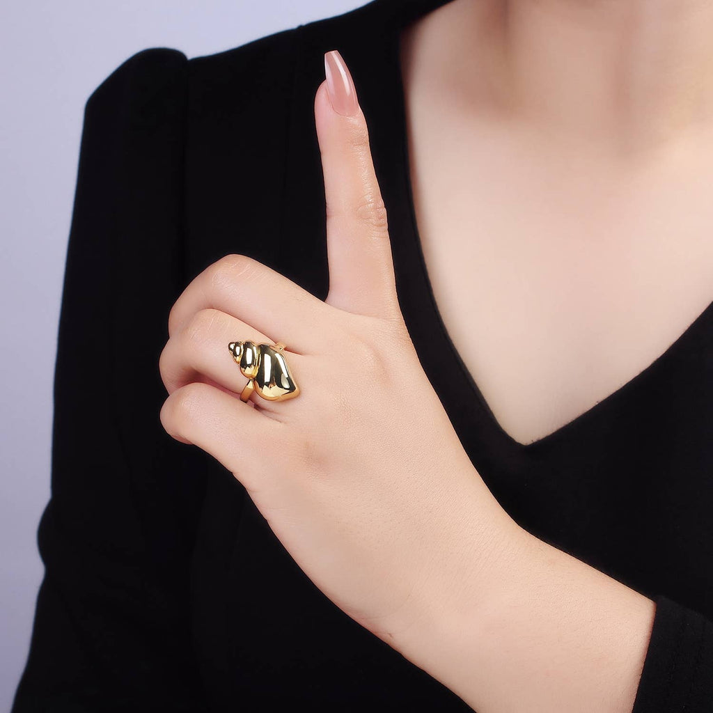 Gold Trumpet Clam Shell Adjustable Ring