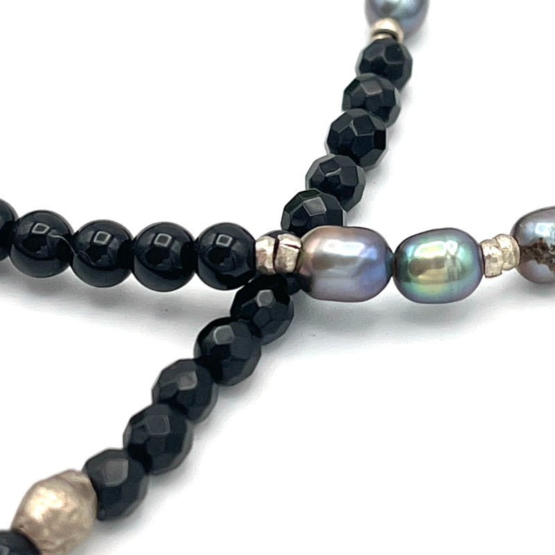 Mid-length Onyx Pearl Mermaid Bead Necklace